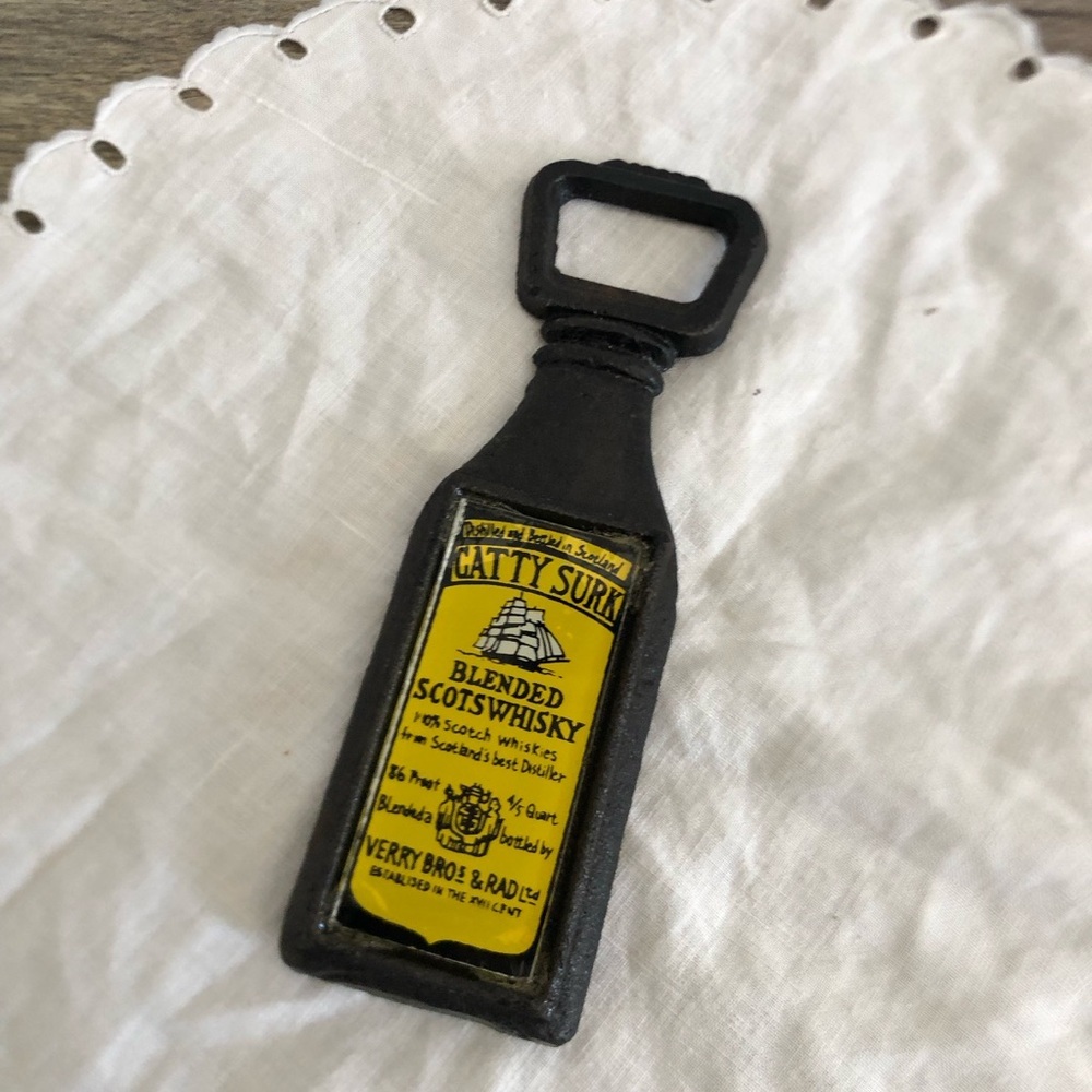 Vtg Catty Surk Blended Scots Whiskey Bottle Opener